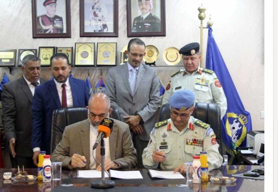 توقيع اتفاقية مشروع الحصاد المائي بين القوات المسلحة ووزارة المياه