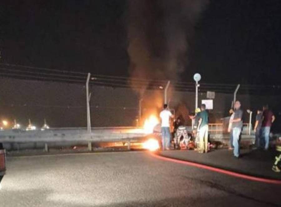 الدفاع المدني يخمد حريق محدود داخل رصيف النفط في العقبة