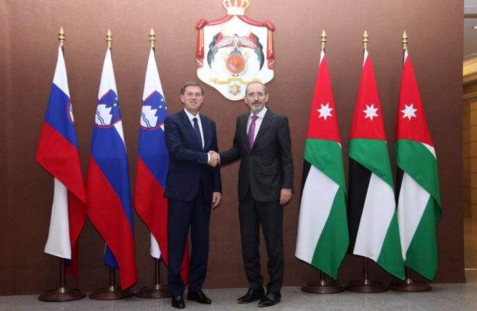 الصفدي يلتفي وزير خارجية سلوفينيا ويبحثان التعاون بين البلدين