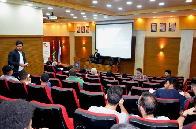 ورشة عمل  بجامعة عمان الاهلية حول استخدام التطبيقات الحاسوبية في مجال الهندسة المعمارية