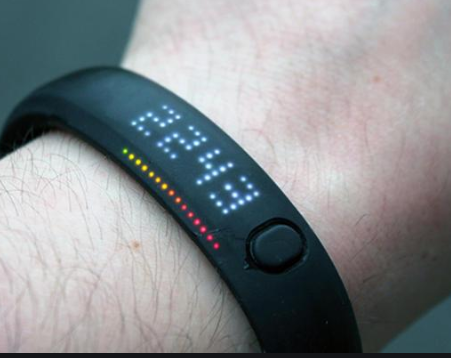 عاجل : مجلس الوزراء يوافق على تمويل مشروع الاسوارة الالكترونية لتفادي التوقيف في السجون