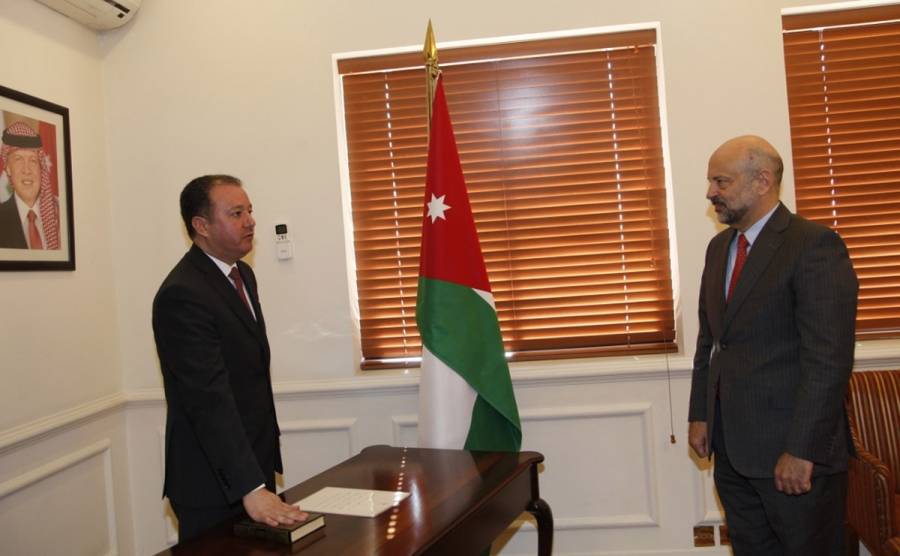 العدوان يؤدي اليمين القانونية مفوضا في مجلس مفوضي هيئة الأوراق المالية