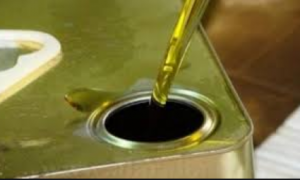 الغذاء والدواء توضح حقيقة قائمة أسماء غشاشي الزيت .. تفاصيل