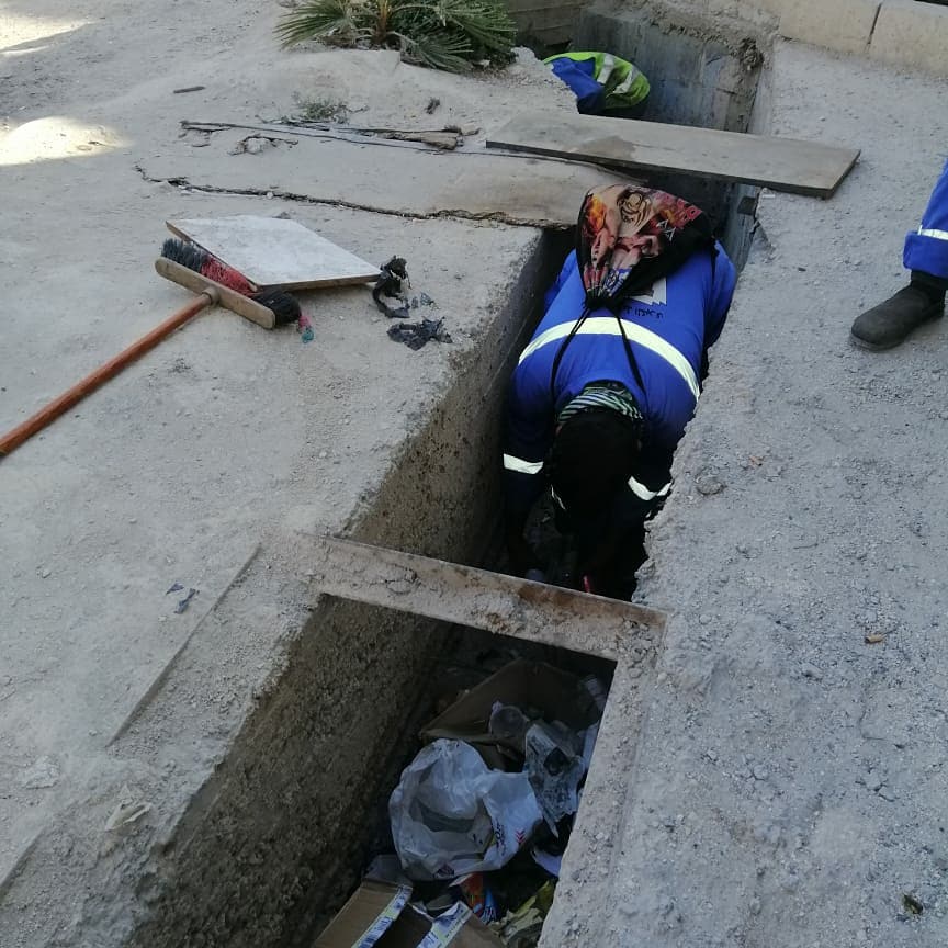 بلدية السلط تنفذ حملة نظافة شاملة