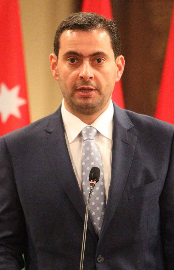 وزير الصناعة والتجارة والتموين يلتقي تجار العقبة