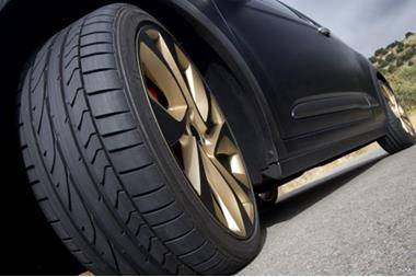 إصابة سيدة إثر حادث دهس في دير غبار بعمان