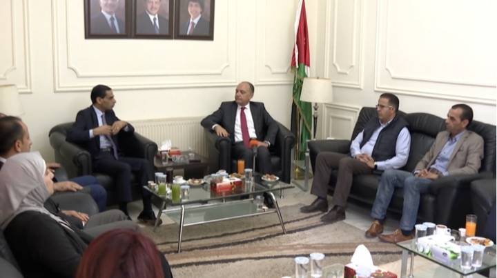 وزير الدولة لشؤون الإعلام يزور مقر نقابة الصحفيين