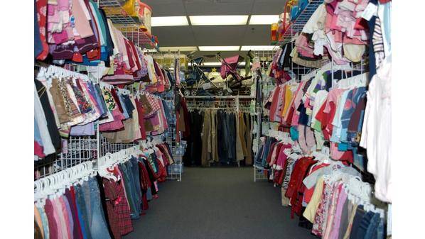تراجع مبيعات الالبسة والاحذية 35 بالمئة خلال العام الحالي