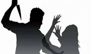 رجل يطعن زوجته عدة طعنات في عمان