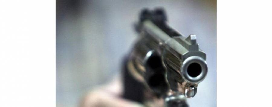 الحبس سنة لحيازة شخص سلاحا غير مرخص وإشهاره بوجه موظفي الكهرباء