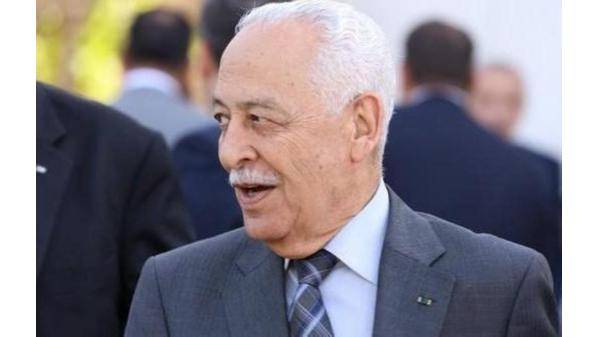 مندوبا عن الملك العيسوي يعزي بوفاة والدة مدير المخابرات الاسبق محمد الرقاد