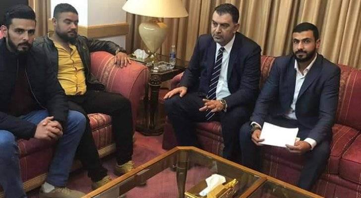 بعد لقاءهم بوزير العمل .. تعليق اعتصام المتعطلين عن العمل في الكرك