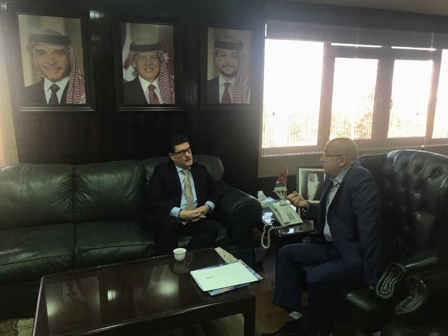 وزير المياه والري يستقبل السفير الهنغاري لدى الاردن