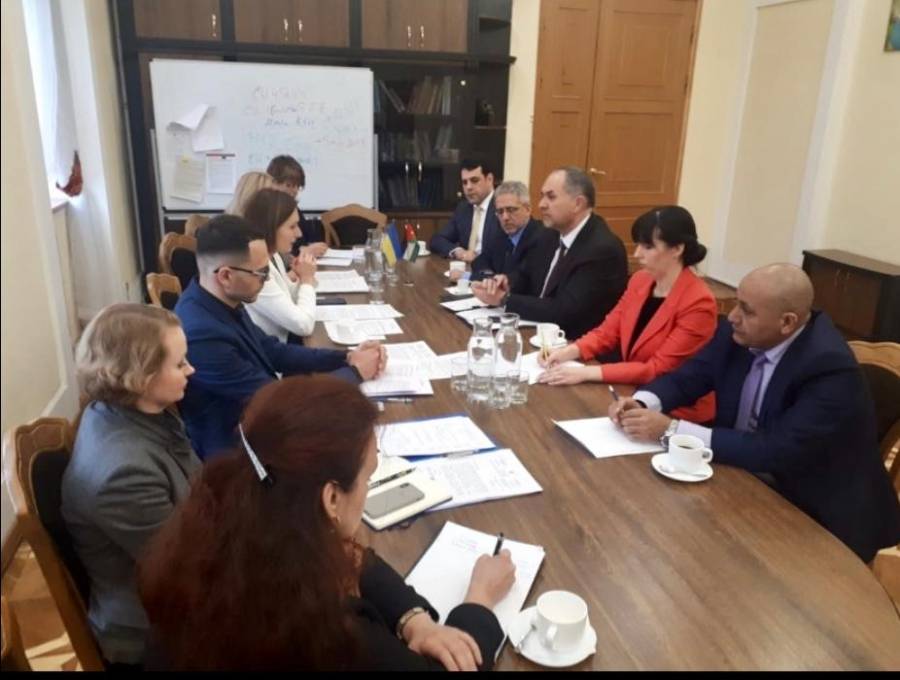 بتكليف من الرزاز التلهوني يلتقي وزيرة التعليم العالي الاوكراني