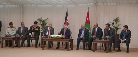 الملك يلتقي وجهاء وممثلي أبناء وبنات عشائر بئر السبع ضمن سلسلة لقاءات مجلس بسمان