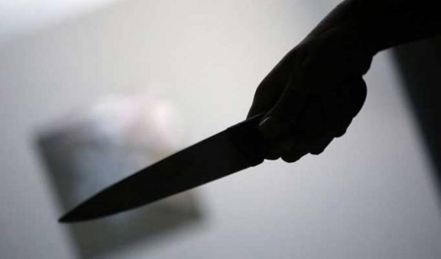 عاجل : طعن ثلاثيني بمشاجرة بمجمع السفريات في السلط