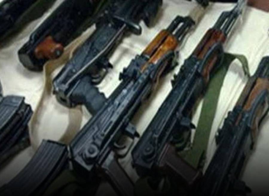 القبض على ٤٠ شخصاً بحوزتهم ٤٤ سلاحاً نارياً