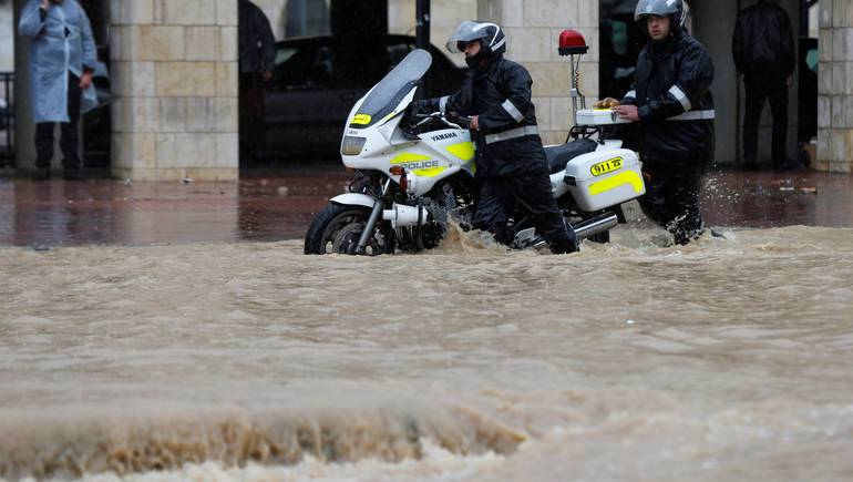 عاجل : الأرصاد تُحذر الأردنيين من حالة الطقس اليوم الخميس .. تفاصيل