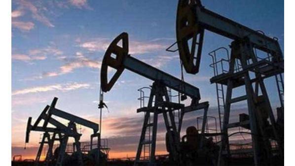 انخفاض اسعار النفط عالميا