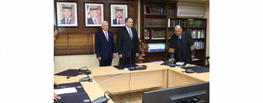 ٦٦ محاميا يؤدون اليمين القانونية أمام وزير العدل