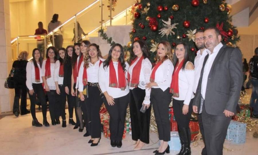 فندق كمبنسكي عمان يبدء احتفالات أعياد الميلاد و رأس السنة بإضاءة شجرة عيد الميلاد....صور