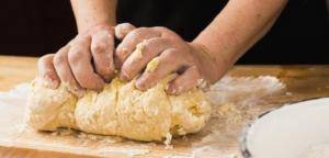 الغذاء و الدواء: الخبز يحتوي على الـكحول لكنها تتطاير خلال عملية الـتخمير