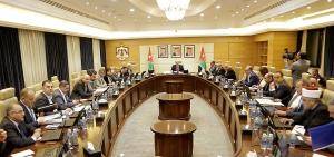 وزير في حكومة الرزاز: نقبل الرأي من السحيج و الدبيك!