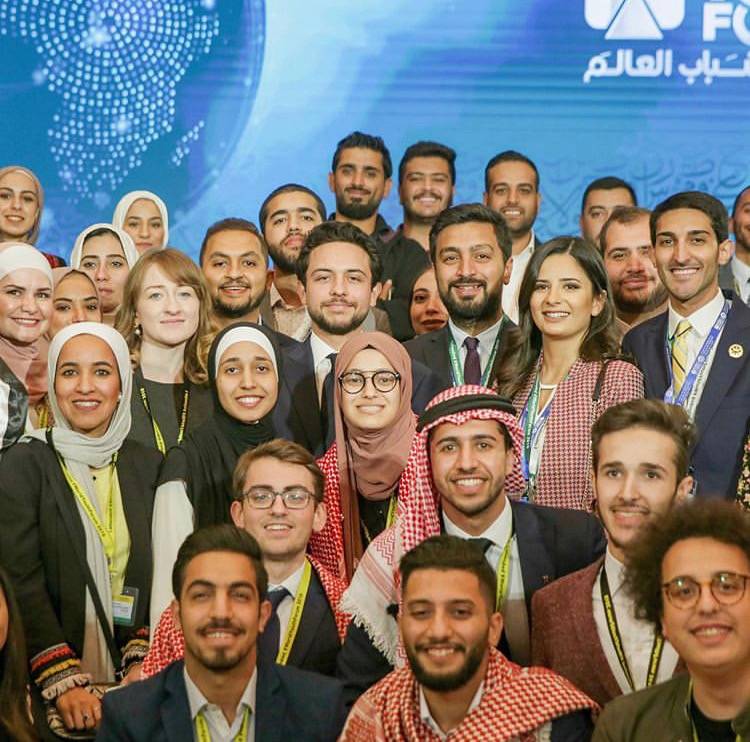 ولي العهد: ضيفوني على جروبواتس اب .. تفاصيل