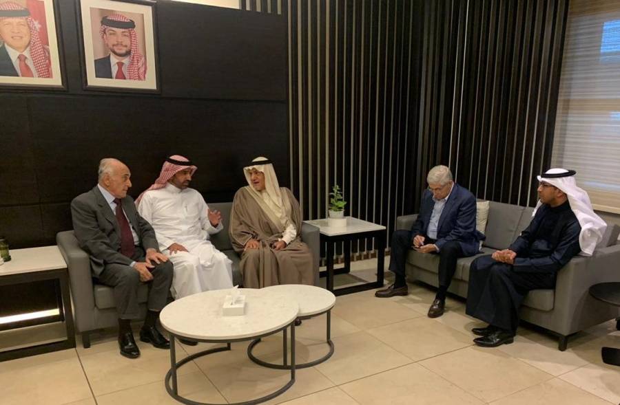 سمو الأمير تركي الفيصل يصل الى الأردن