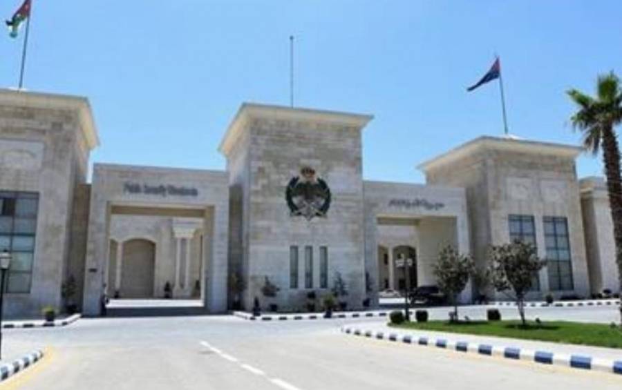 الأمن يوضح حول فيديو ضرب رجل لزوجته