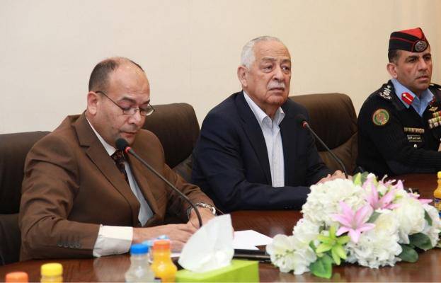 رئيس الديوان العيسوي  يزور عشائر البلقاوية