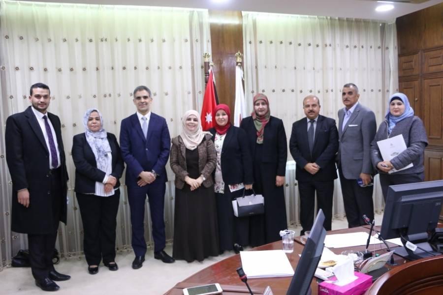 لجنة المرأة وشؤون الأسرة النيابية تزور مؤسسة الضمان