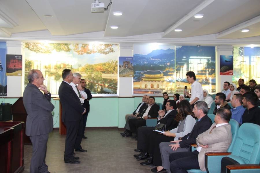 السفير البريطاني يزور جامعة البلقاء التطبيقية