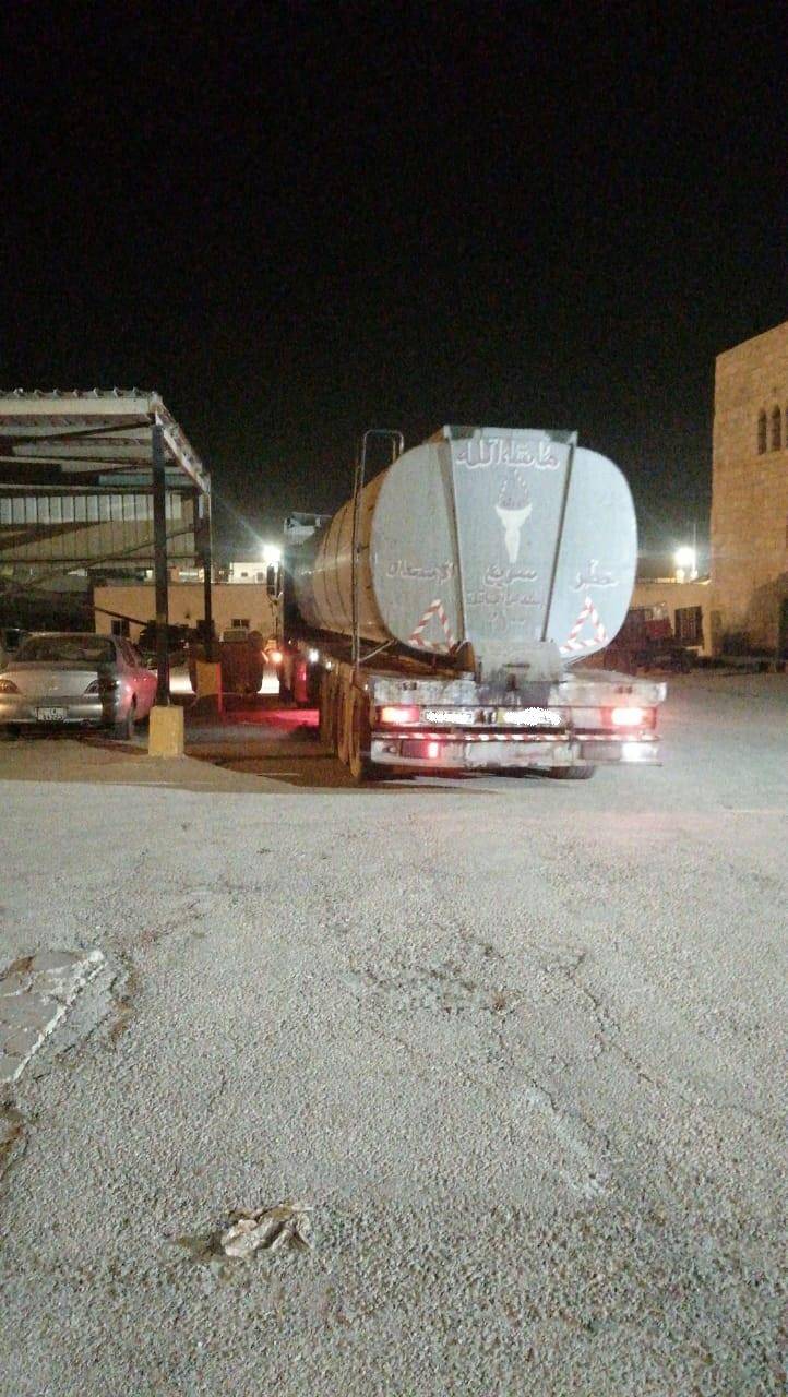 المياه : توقيف صاحب صهريج نفط محمل بالزيبار جنوب عمان