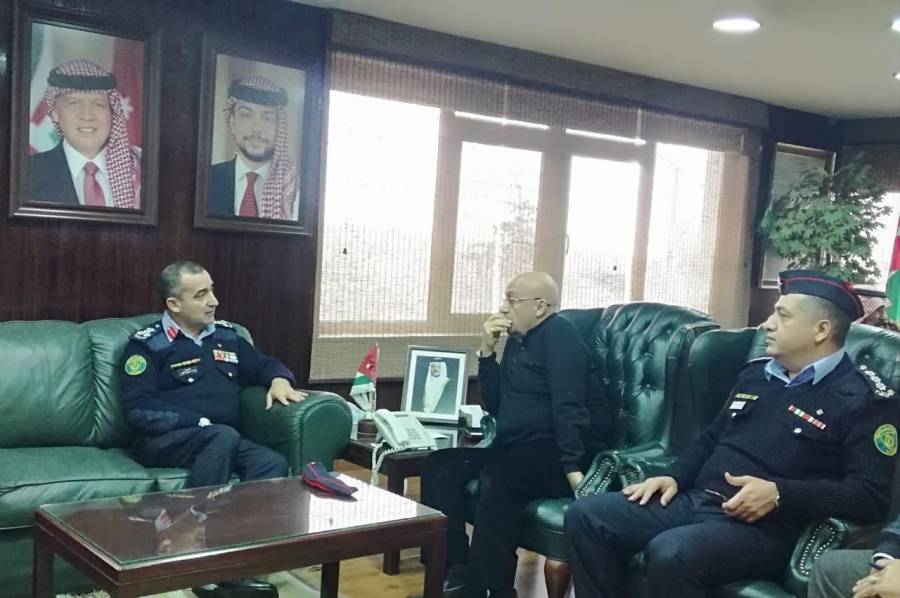 وزير المياه والري يلتقي مدير الادارة الملكية لحماية البيئة لتعزيز اوجه التعاون