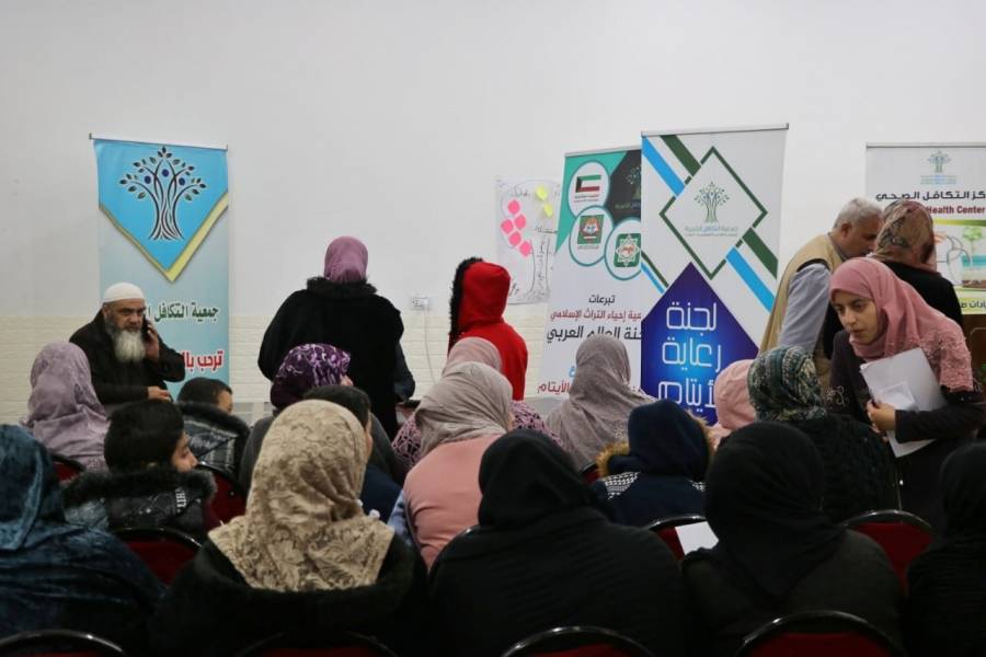 جمعية إحياء التراث الاسلامي الكويتية تصرف كفالة مجمع الايواء للارامل والايتام .....