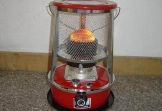 اصابة 4 أشخاص إثر استنشاقهم غازات منبعثة من مدفأة الكاز في اربد