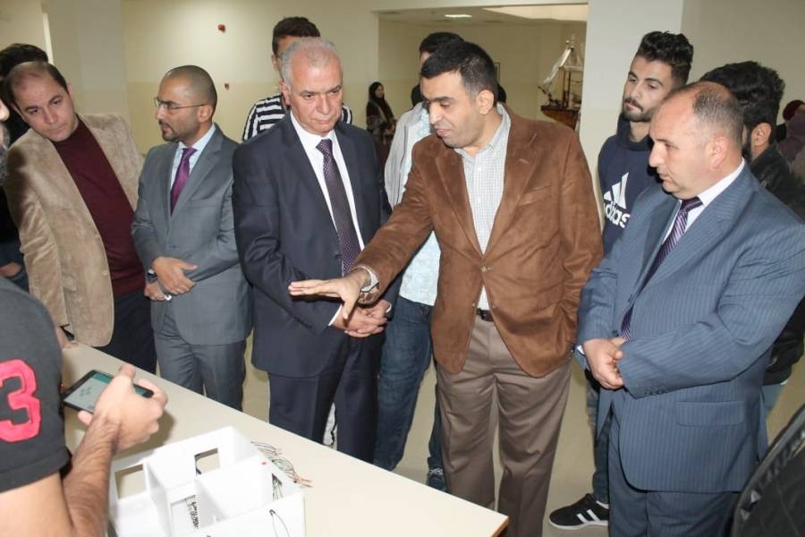 يوم علمي في اردنية العقبة لربط نتاج التعليم مع تطبيقات تكنولوجيا المعلومات... صور