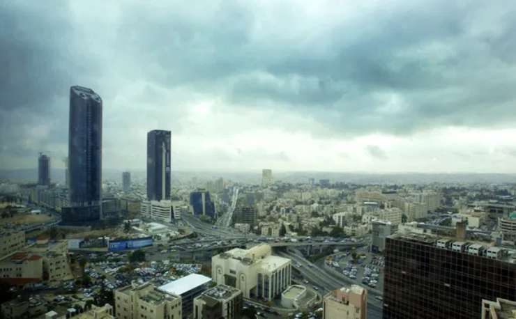 انخفاض درجات الحرارة وسحب منخفضة