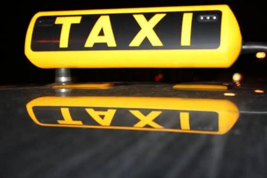 إلزام سيارات التطبيقات الذكية بالطبعة الجانبية اعتبارا من اليوم