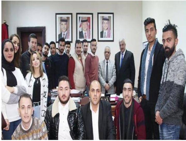 وفد من طلبة «جدارا» يـزورون قصر العدل في إربد