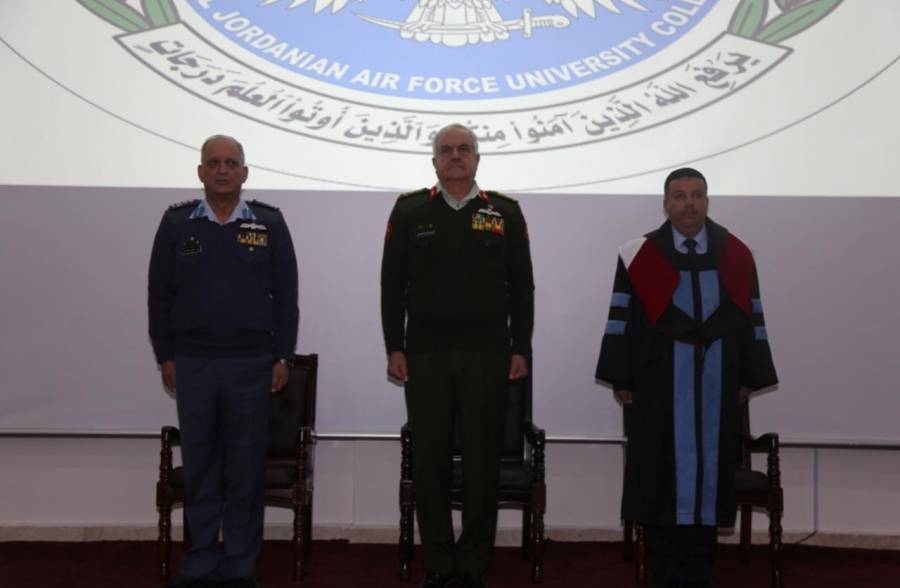 الحنيطي: يرعى تخريج طلبة كلية سلاح الجو الملكي الجامعية