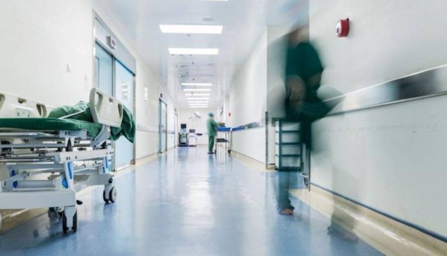 مطلوب اطباء للعمل في السعودية