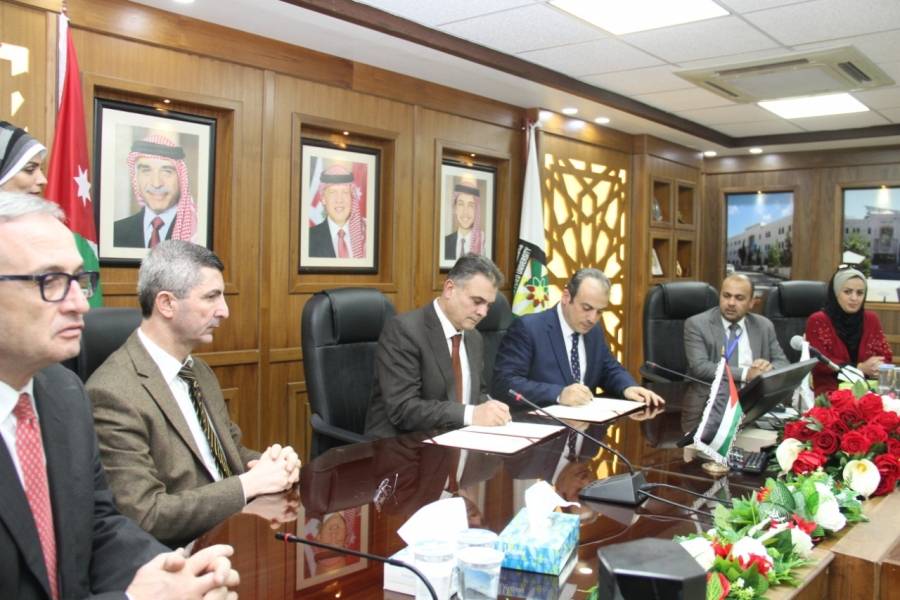 مذكرة تفاهم مشترك بين جامعة  البلقاء التطبيقية  والمركز الوطني للبحوث  الزراعية