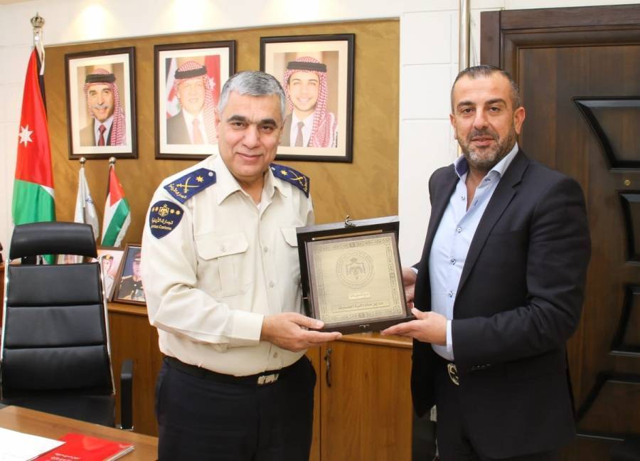 الجمارك تدرج شركة الرياض العالمية إلى القائمة الذهبية