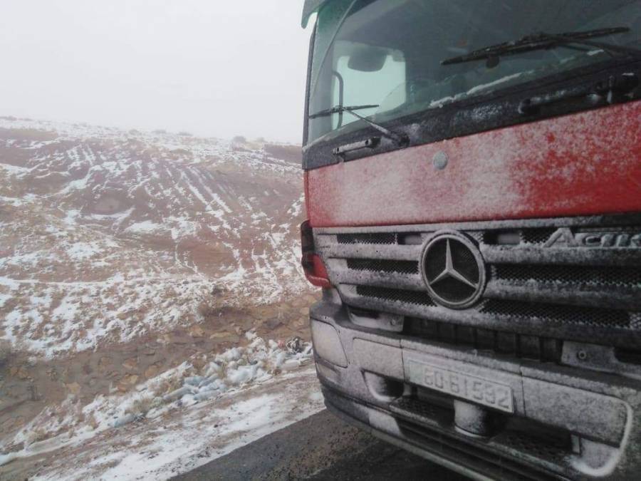 عاجل: تساقط الثلوج في النقب... صور