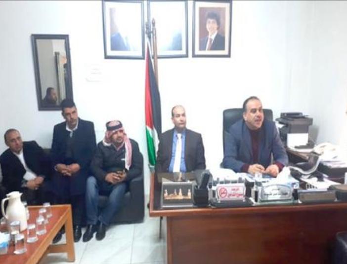 الشحاحده يسلم 26 أسرة معامل ألبان في مأدبا