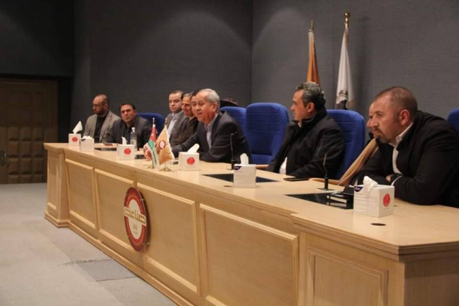 الصناعيون يتدارسون الحد الأدنى للأجور وتداعياته على القطاع