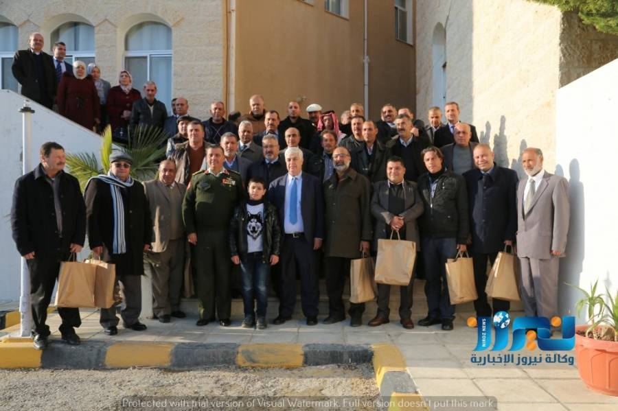 مندوبا عن وزير العمل مدير عام مؤسسة التدريب المهني يكرم عددا من فرق عمل المؤسسة والموظفين المميزين ومتقاعدي المؤسسة... صور