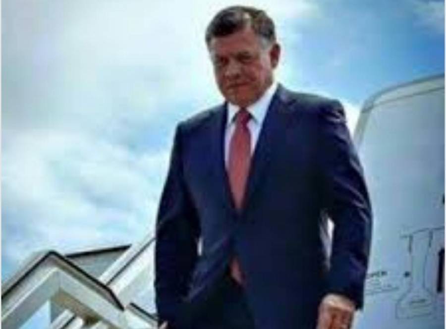 الملك يعود الى ارض الوطن